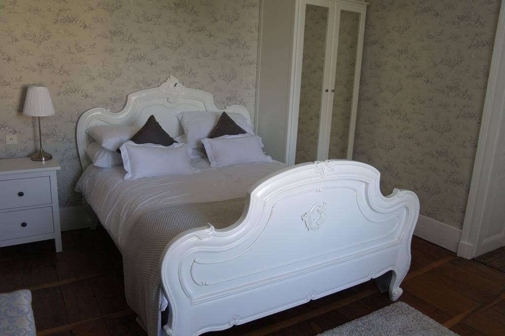 Saint-Séverin Le Chalet De Luxe B&B 객실 사진